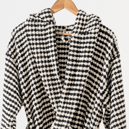 Svart morgonrock - Pom pom