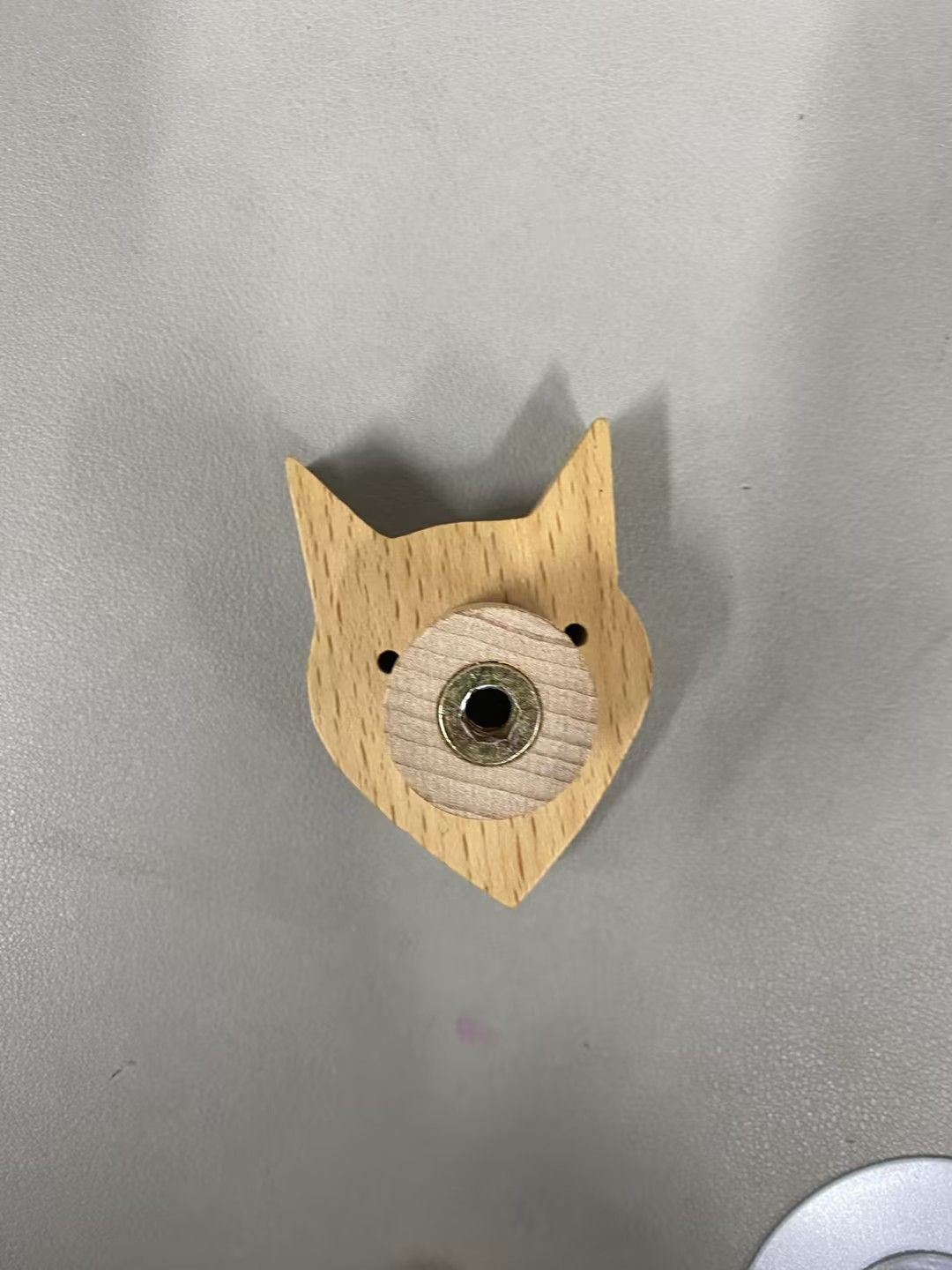 TRÄKEN - Klädhängare