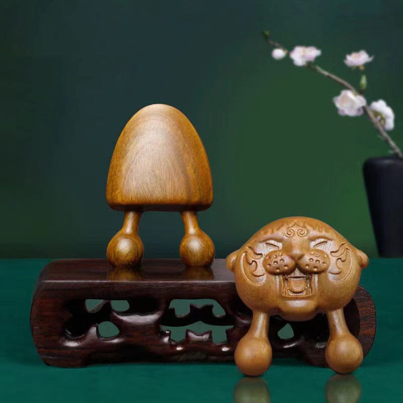 Ansiktsmassageverktyg i trä