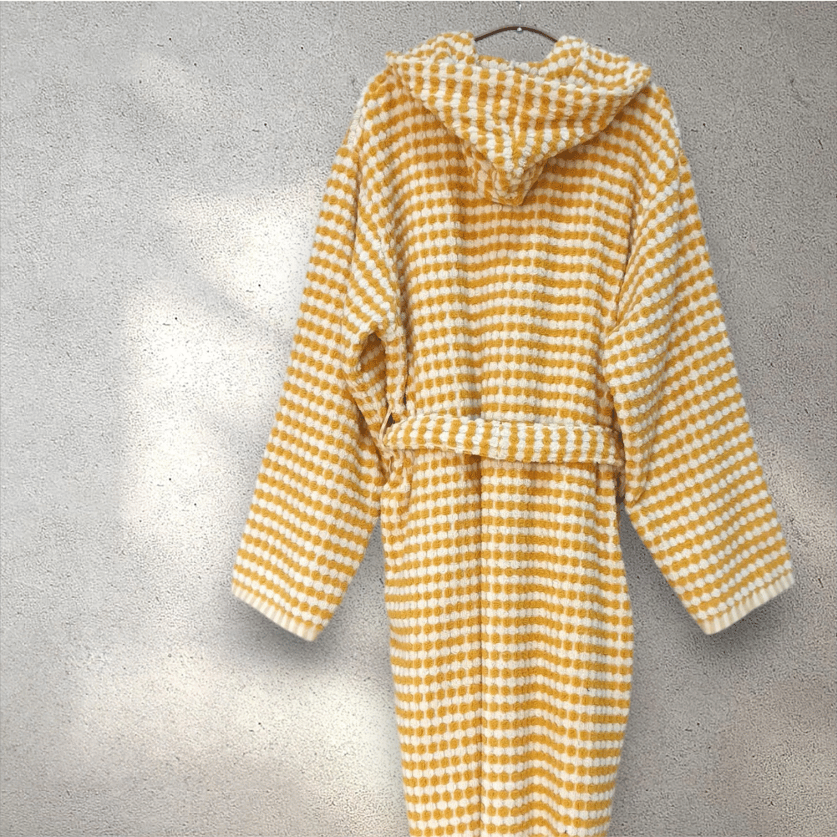 Gul morgonrock - Pom pom