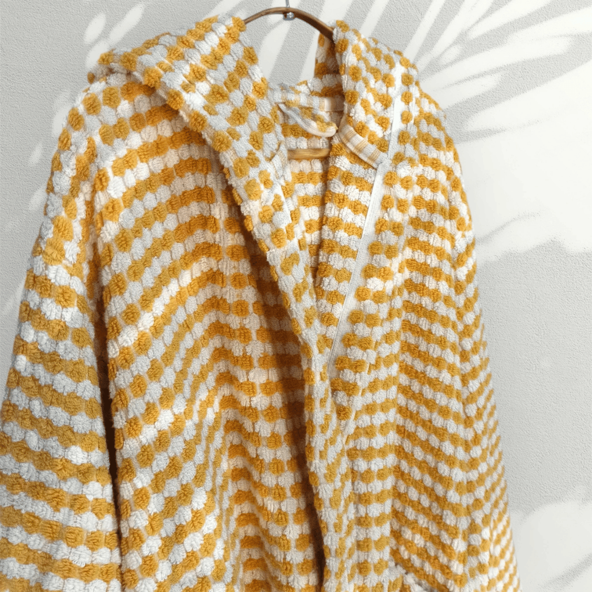 Gul morgonrock - Pom pom