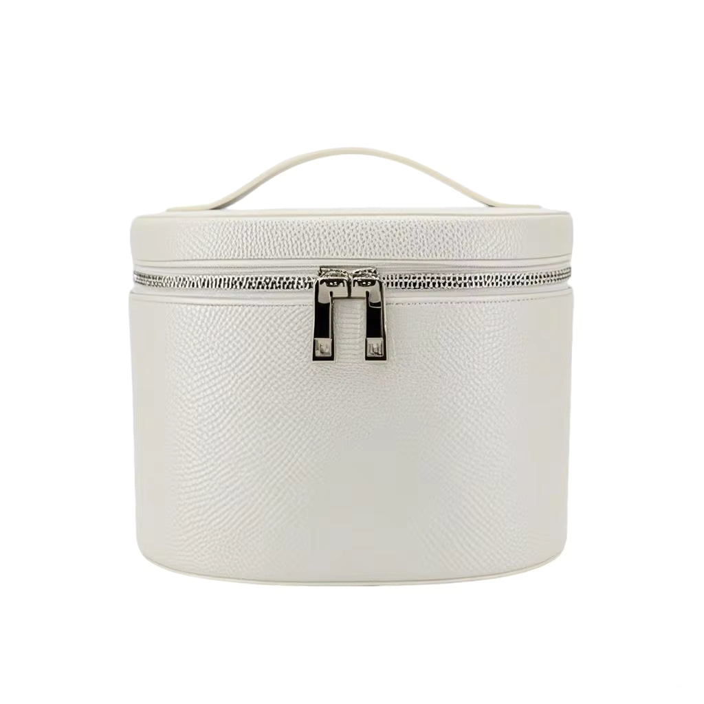 Necessär i läderlook