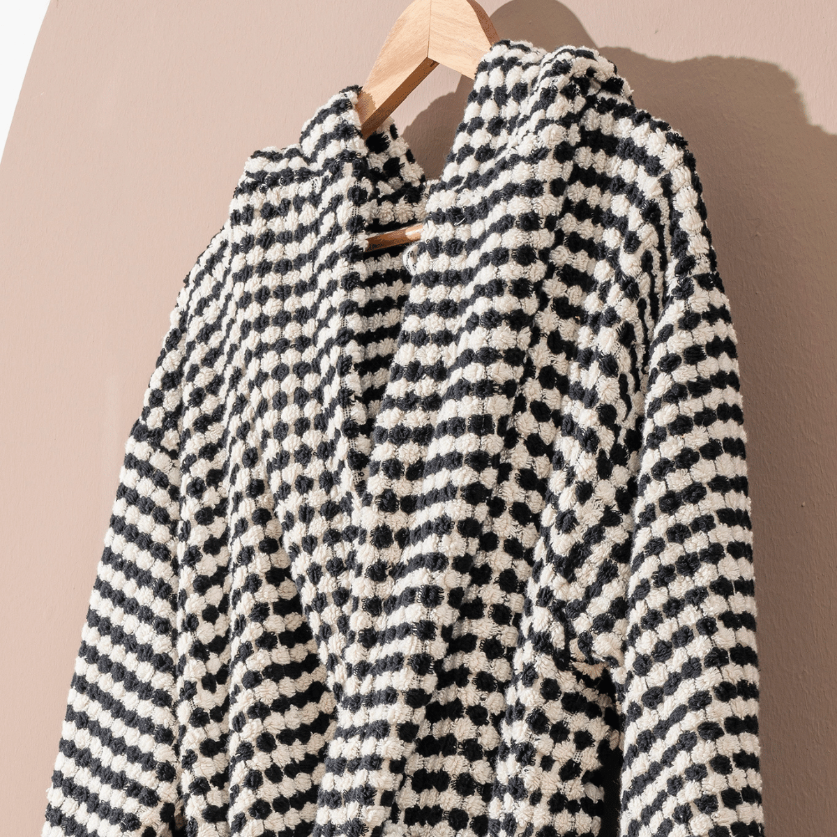 Svart morgonrock - Pom pom