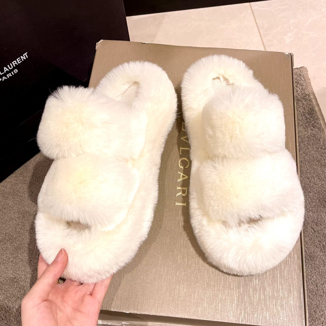 Winter Fluffy Slippers - Fluffiga varma tofflor med sula, Mysiga Tofflor för Vinterkvällar